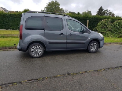 Peugeot Partner 1.6 Benzine. Van 2013. Met 178000 km.