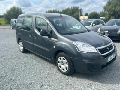 PEUGEOT PARTNER TEPEE 1.6L DIESEL. EURO-6b. NAVI. 8900 EURO