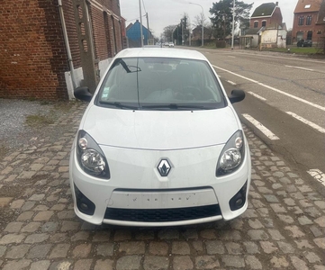 Renault twingo benzine 2010 automaat mooi auto