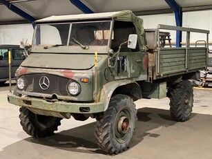 Mercedes-Benz Unimog 404 benzine 6 cilinder