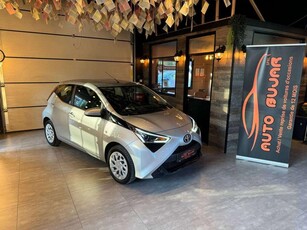 Toyota Aygo 1.0i *APPLE CARPLAY / AIRCO / CARNET / ETAT NEUF