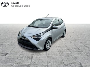 Toyota Aygo x-play2 camera+ac+carplay