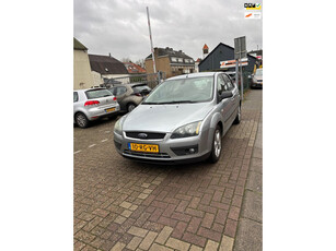 Ford Focus 1.6-16V First Edition AIRCO NAP NWE BANDEN!