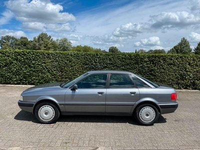 Audi 80, servostuur, toegang LEZ, onderhoudsboekje compleet