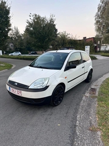 Ford fiesta 1.3 benzine reeds gekeurd voor verkoop