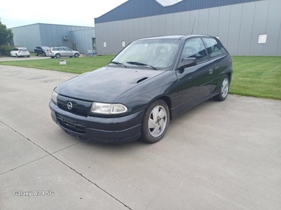 opel astra 2.0 GSI reeds oldtimergekeurd voor verkoop