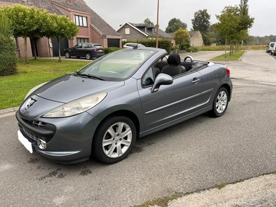 Peugeot 207cc cabrio benzine