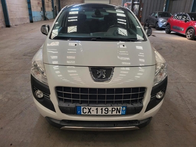 Peugeot 3008 2013 1.6hdi full options toit panoramique