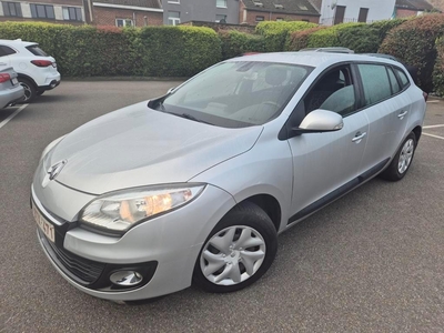 Renault megane 1.5 dci diesel 2013 climatisation GPS 127000