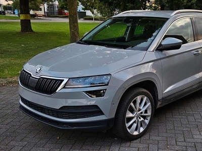 Skoda Karoq 1.6TDI EURO6 - SPORTLINE - AUTOMAAT -FULL OPTION