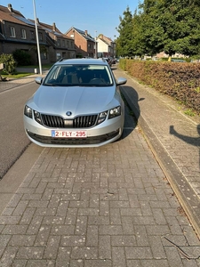 Skoda octavia 1,6 diesel automatique