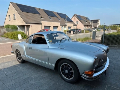 Volkswagen karmann ghia gerestaureerd