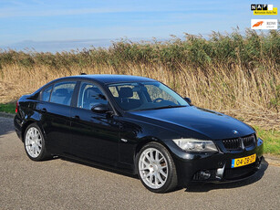 BMW 3-serie 320i Business Line