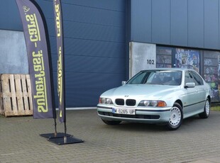 BMW 520i Sedan E39