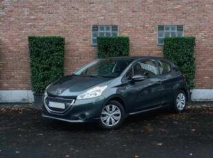 Peugeot 208 1.2 airco + navigatie