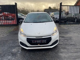 PEUGEOT 208 1.2 CC