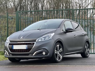 PEUGEOT 208 1.6 HDi 100ch finition *GT Line* - Couleur gris