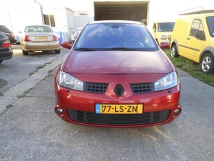 Renault Megane 2.0-16V Privilège Luxe