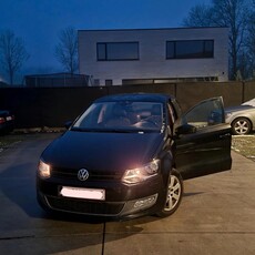 Volkswagen Polo 1.2i Highline (EURO 5)