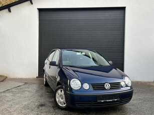 Volkswagen polo essence premier propriétaire avec controle!!