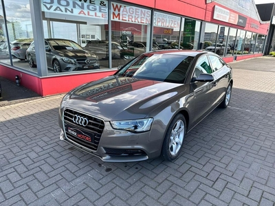 Audi A5 2.0Tdi •Xenon• •NAVI• •Leder• PROPERE STAAT