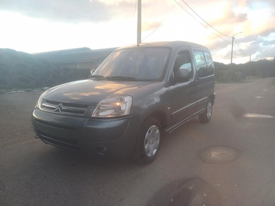 Citroen BERLINGO 1.4i km 78.000 top staat gekeurd vvk