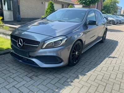 Mercedes A 180 d AMG LINE CAMERA COMAND