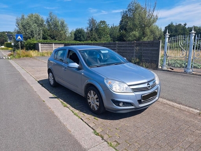 Opel Astra 1.6i 115pk gekeurd voor verkoop.