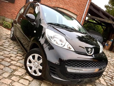 Peugeot 107 1.0i / 39.000 Km / 2012 / Euro 5 / Car Pass !!!