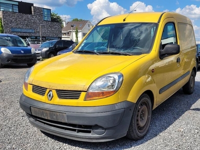 renault kangoo 1.9d TREKHAAK 2004!! EERST LEZEN A U B !!