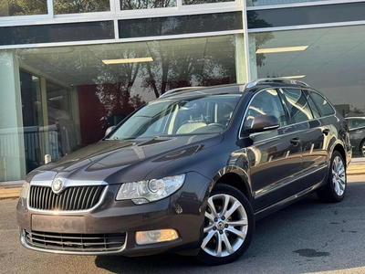 Skoda Superb SW 2.0 CR TDi Elegance DPF (bj 2010)