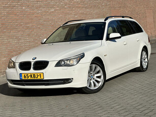 BMW 5-serie Touring 520I Executive LCI - Leder - Navi - Automaat