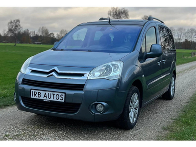 Citroen Berlingo 1.6 PANORAMA DAK / PARKEERSENSOREN / TREKHAAK / SCHUIFDEUREN / AIRCO