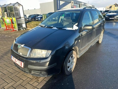 Skoda Fabia Benzine 1.2 euro 4