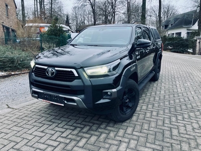 Toyota hilux 2.8 d, bouwjaar 11/2022 zwarte serie volledige