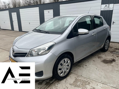 Toyota Yaris 1.0 VVT-APK2024 AIRCO/Camera/ Stoelverwarming