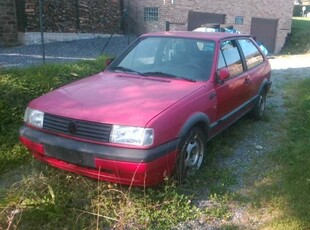 A vendre vw polo coupé version 