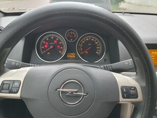 Opel Astra 1.4