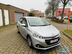 Peugeot 208 1.2