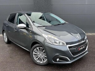 Peugeot 208 Style Edition | 1.2i benzine | Navi | Garantie