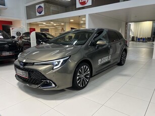 Toyota Corolla STYLE + TECH PACK 1.8HYB