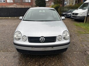 Volkswagen Polo 1.2 benzine 112000 km, airco,cruise control