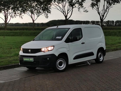 Peugeot Partner 1.6 BlueHDI Premium Airco Navi Trekhaak 100P