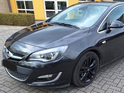 Opel Astra 1.6 CDTI - Sport - bijna full-option