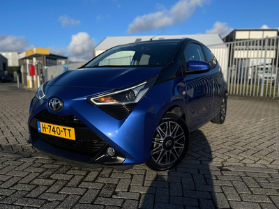 Toyota Aygo 1.0 VVT-i x-clusiv#Bi Tone#Lederbekldng#Carema#Navi#Luxe