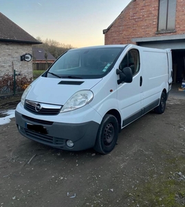 Opel vivaro 2013