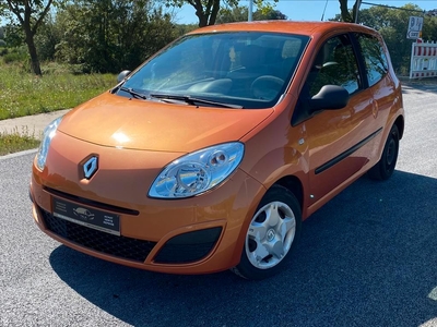 Renault Twingo 1.2i *84.000KM-AIRCO-58CV-RADIO-DA-VE-GARANTI