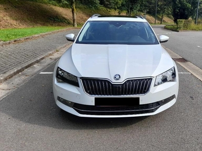 Skoda Superb Superb 2.0TDI-DSG-Pano-perfecte trekhaak