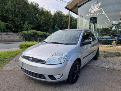 Ford Fiesta 1.3i Ambiente * 12 MAANDEN GARANTIE*