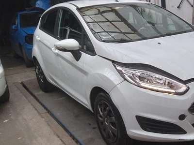 Ford Fiesta benzine '2016 schadeauto